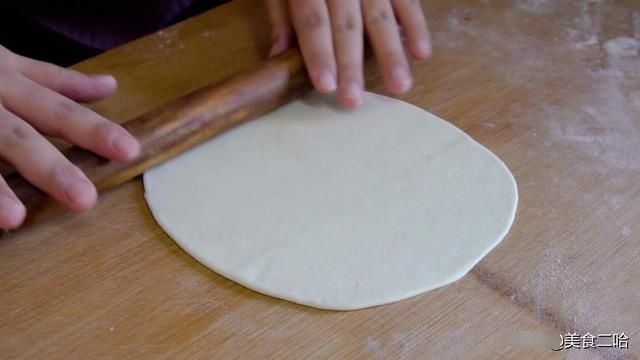  鸡蛋灌饼鼓泡的秘诀都在这，1包1擀，蓬松又柔软，想失败都难