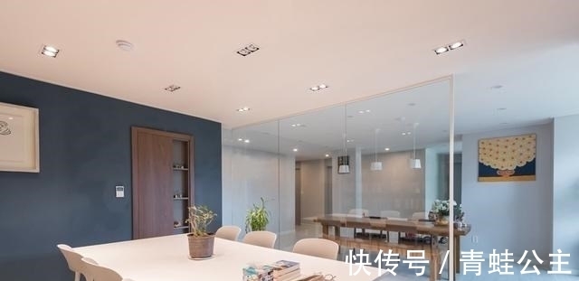 卡座|240㎡足足有4个书房,一家几口各用各的,互不打扰,越看越大气