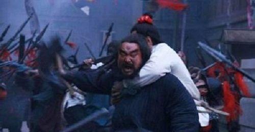 晁盖何时决定与宋江斗三个细节暗中交待,涉及李逵鲁智深杨志