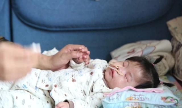 全家|45岁高龄妈妈生二胎,23岁儿子举手赞成,孩子出生之后全家沉默了