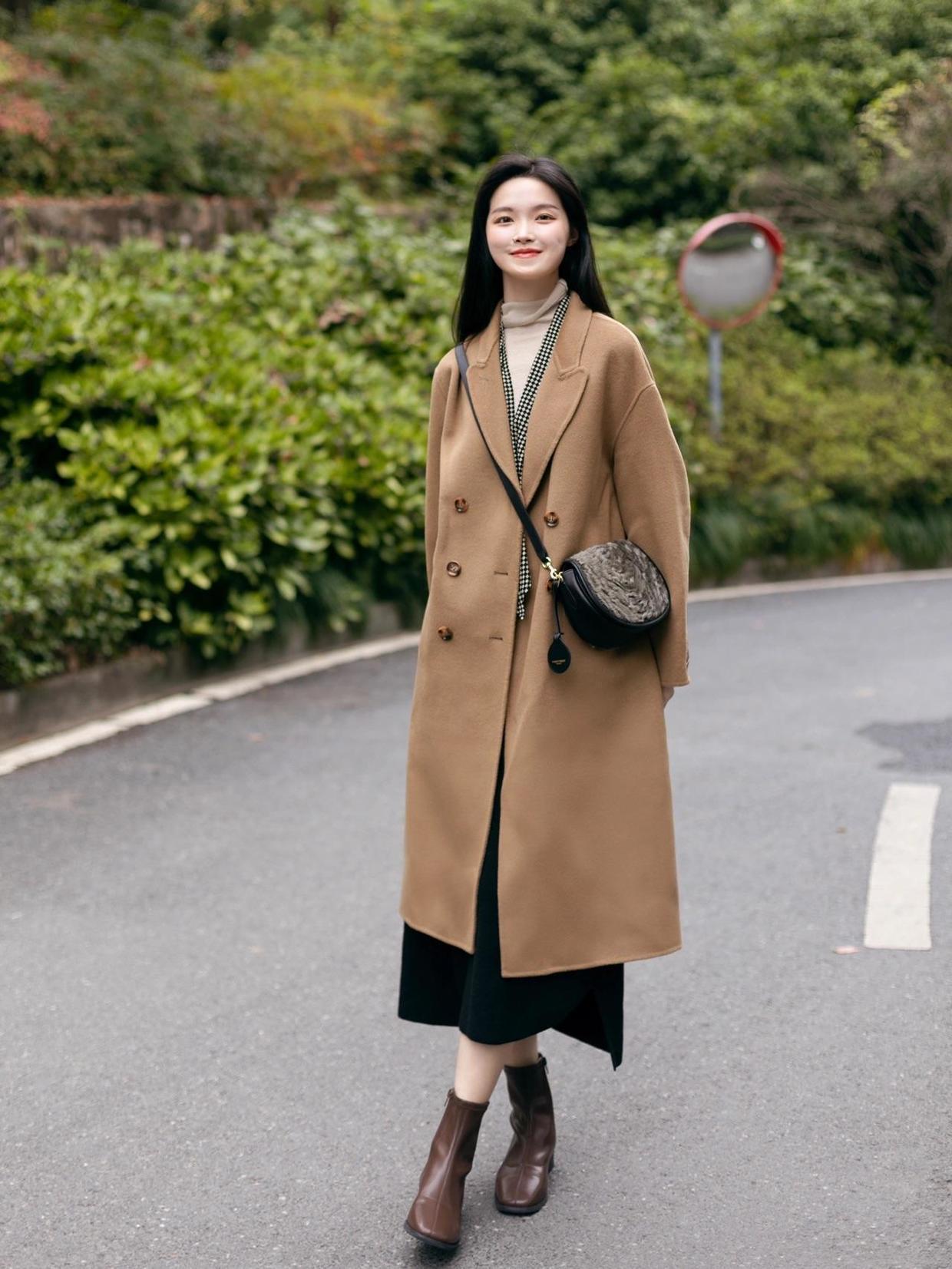 牛角扣|慵懒风大衣你get了吗?减龄又休闲,冬日的宝藏搭配!