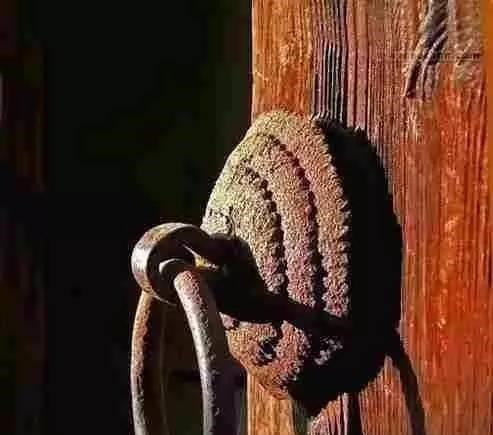 雾蒙蒙|蓝天和其他雾蒙蒙的雨门环使青铜绿