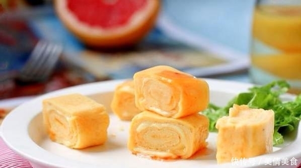 牛奶|做点玉子烧当早餐，1瓶牛奶3个蛋，放点芝士还能拉丝