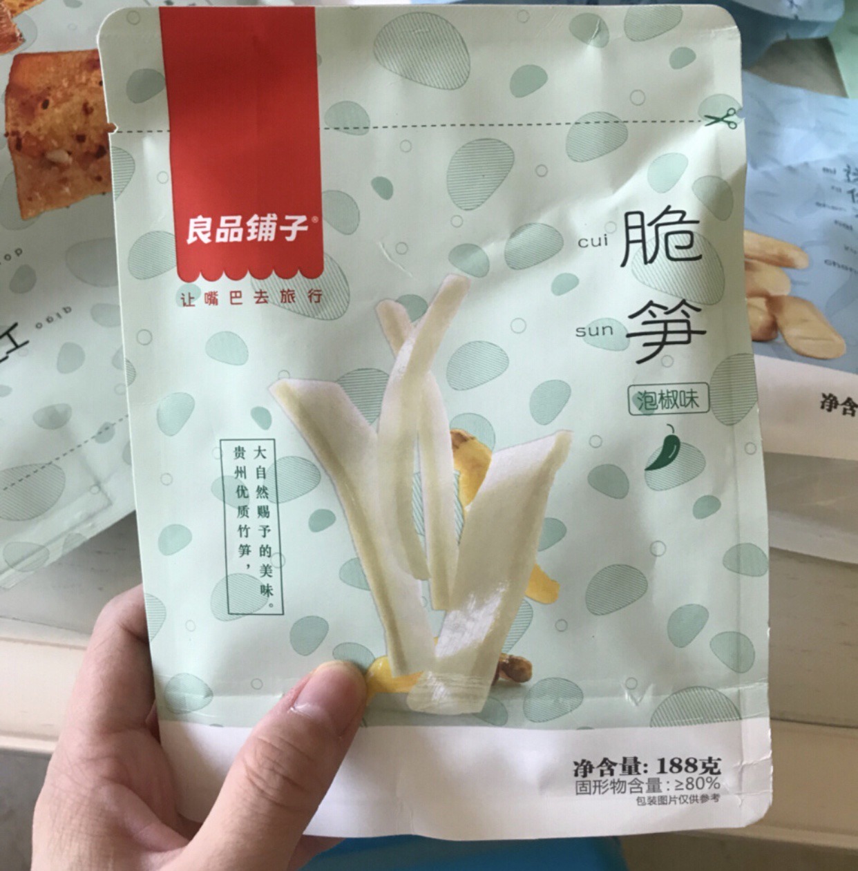 饼干|有这6种“好评如潮”的低热量零食，别人减肥靠节食，咱们靠吃！