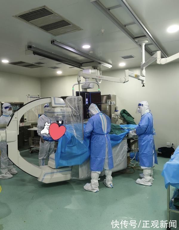 闭塞|郑州医护人员穿防护服为无核酸证明患者做手术，医生：抢救生命第一位