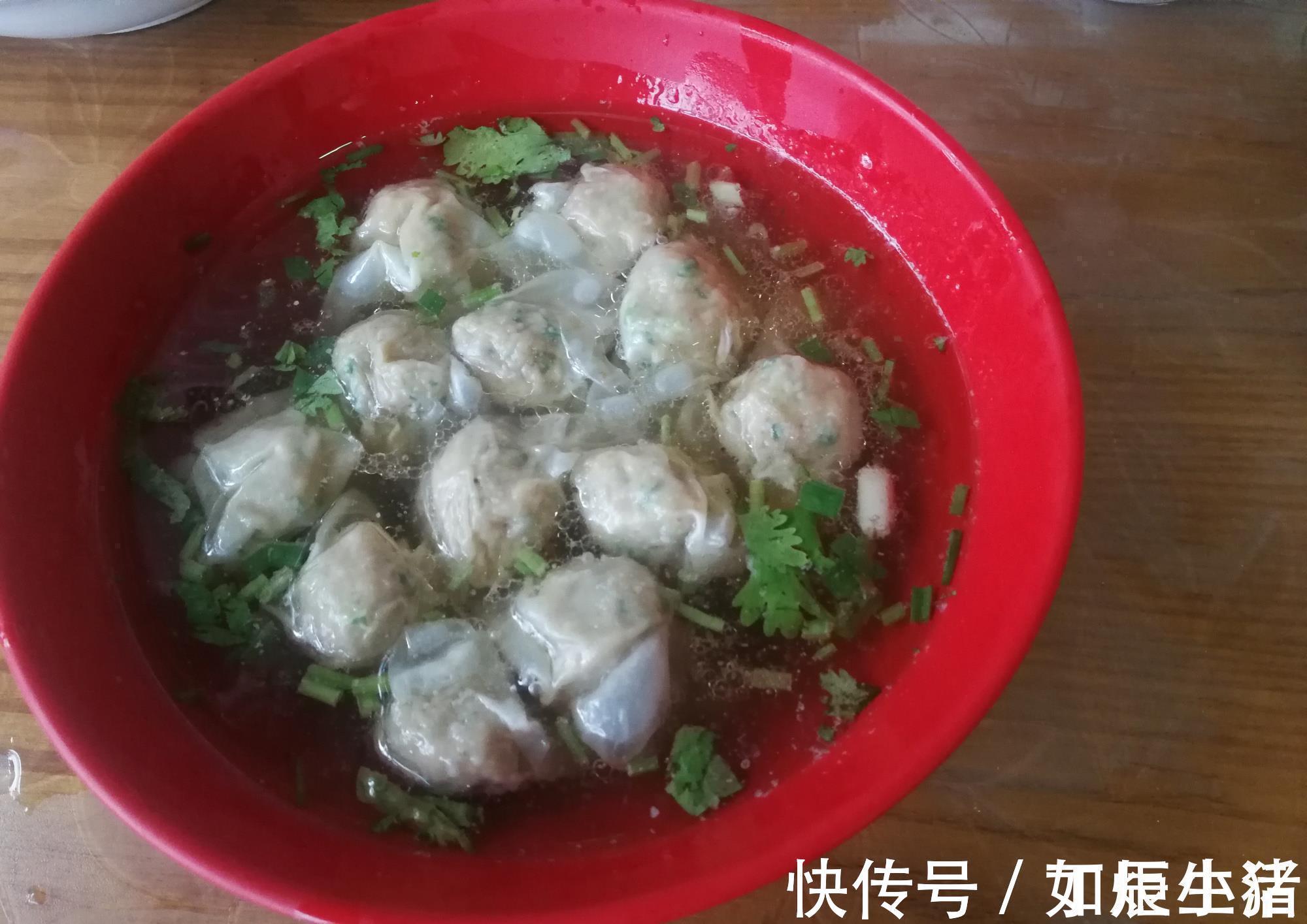 想吃小馄饨不用买，记住一个配方比例，香嫩抱团入口即化，零失败