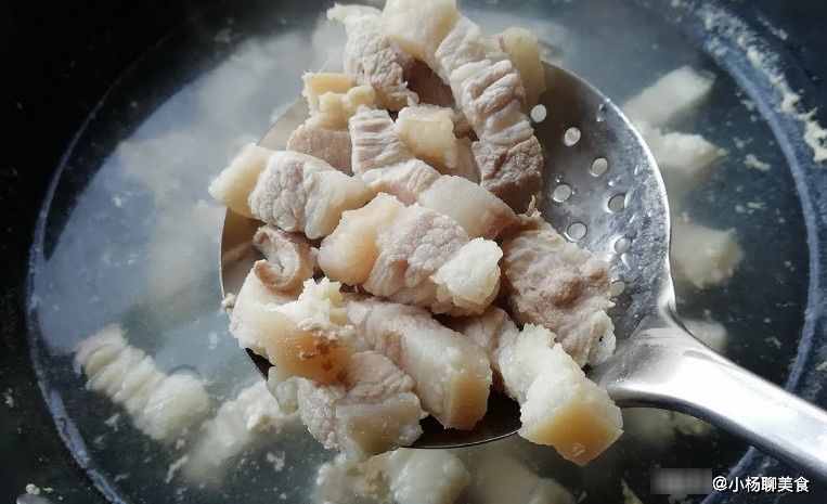 焯水|无论炖什么肉，第一步“焯水”就错了，“加1步”肉质软嫩爽口