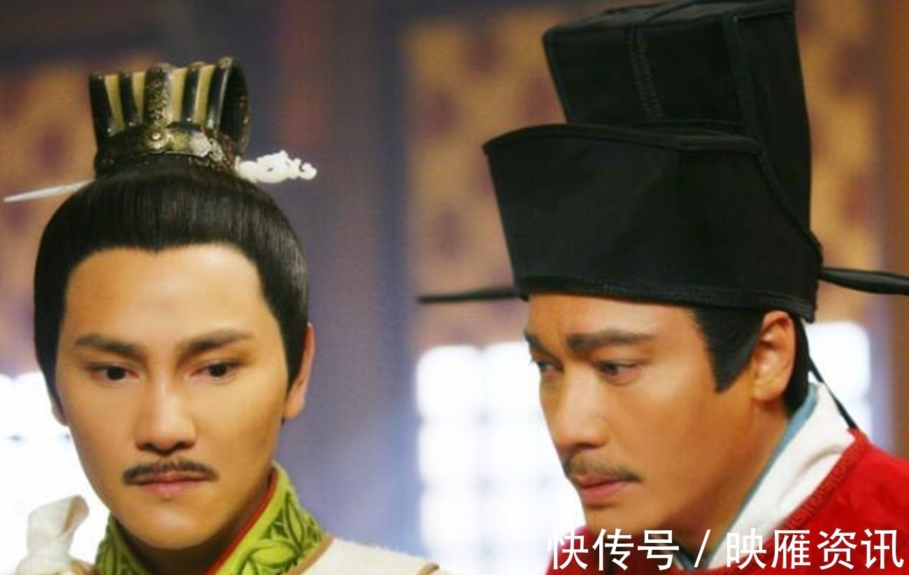 秦钜$爷孙二人,一个被唾骂千年长跪不起,一个流芳百世万民敬仰!