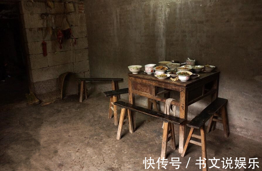 农村|实拍农村人的伙食,一看就知道孩子在不在家