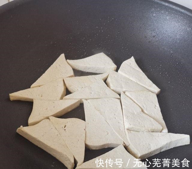 番茄烧豆腐,豆腐这样吃,给肉都不换!