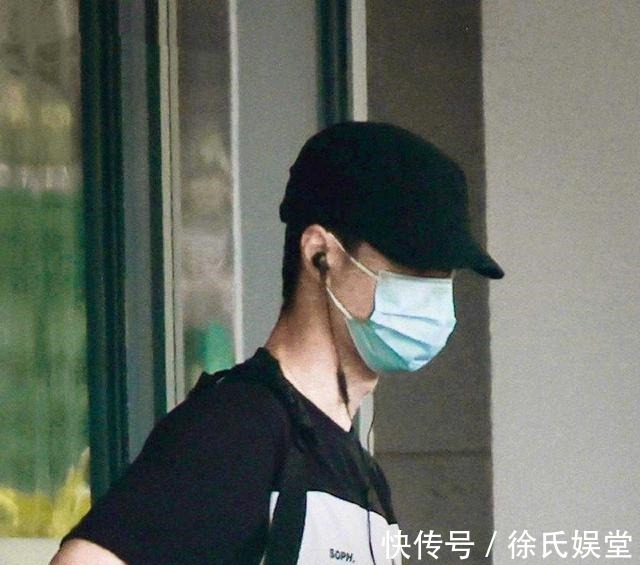 杨凯|王一博录制《街舞4》路透,王一博《天天向上》预告蓝色西装好正