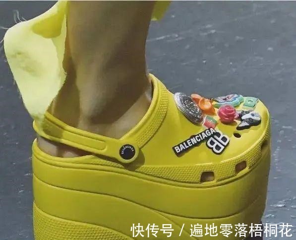 洞洞鞋 救命!这到底是什么