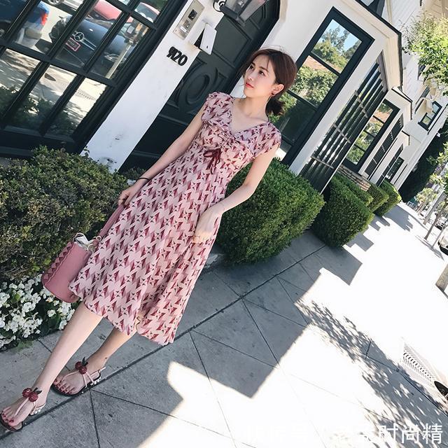 领口|修身显瘦显腿长，穿上凸显女神范，这8款连衣裙推荐给你