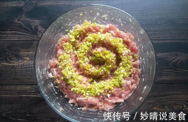 立冬吃饺子,加这三样调馅,怎么做都香,热乎的汤饺,手脚都暖了