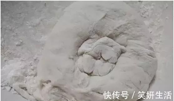 萝卜包子该怎么做？这种做法皮薄馅大，我家三天要吃一次