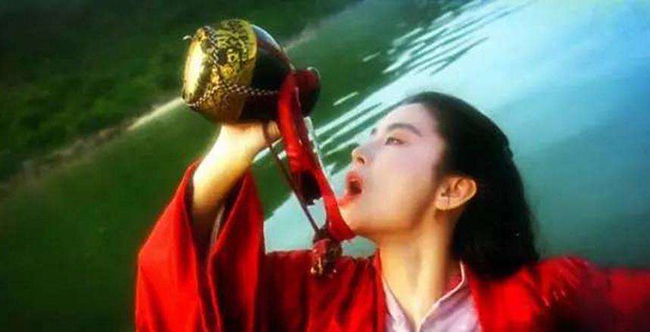 凉粉|不论酒量有多大,喝酒时3种食物不能碰,为了健康别不在意