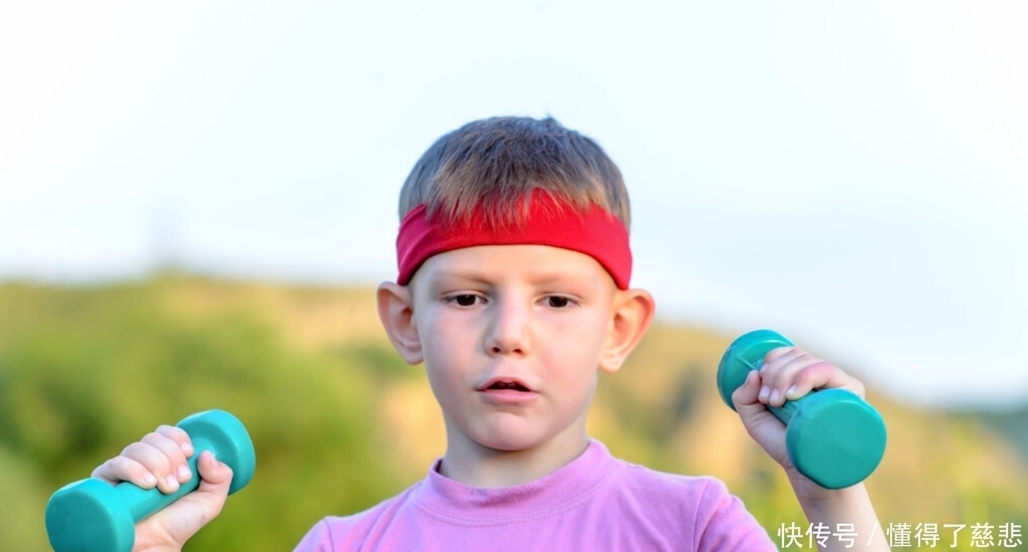 长高|6年前花16万,断骨增高7.2厘米的男生李亚诺,现在代价来了