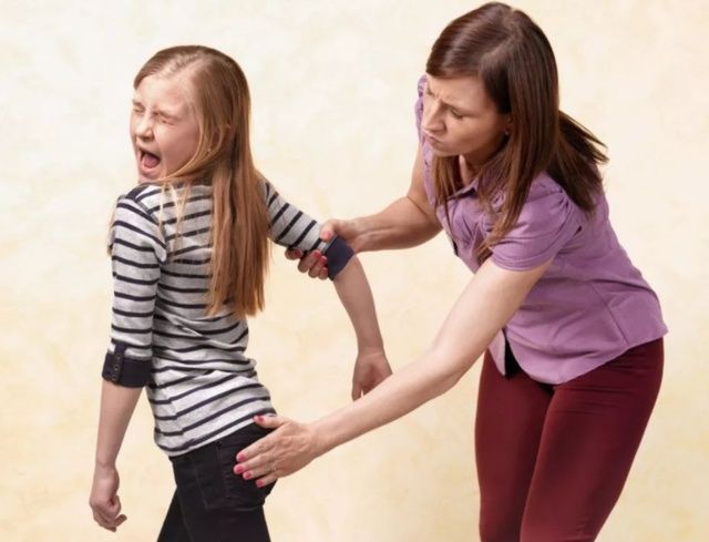 小陶|为何孩子被打哭后容易睡着?弄明白背后原因,父母不再忍心动手了