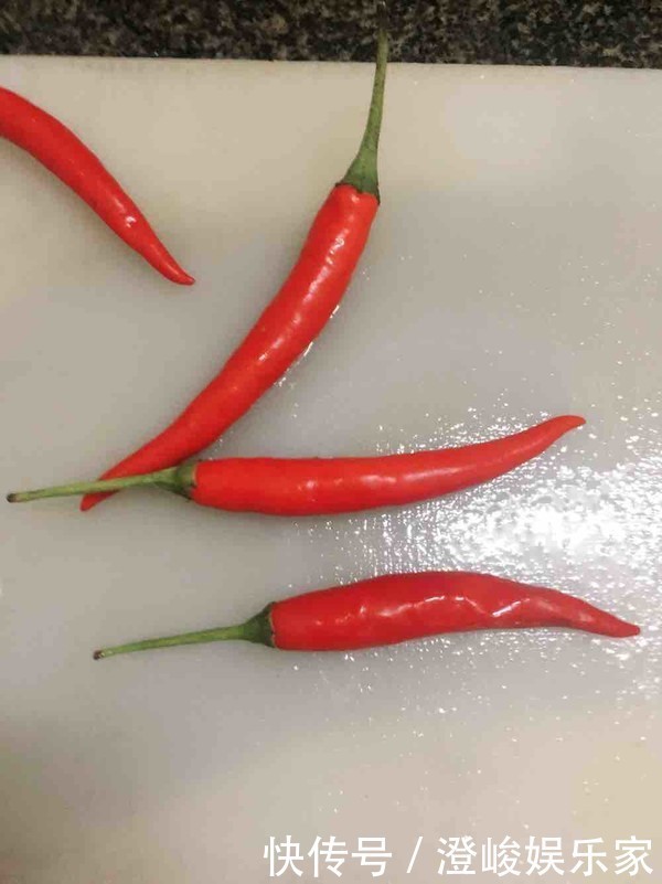 炒土豆丝,有人焯水有人直接炒全错了,这才是土豆丝正确的做法