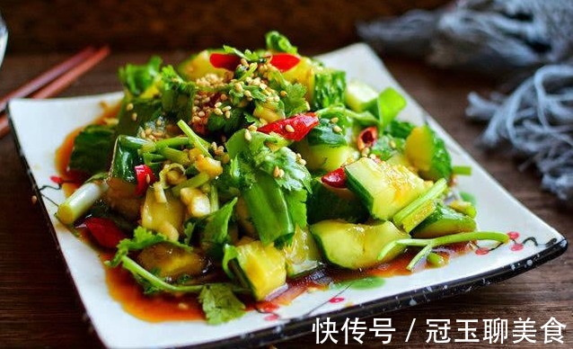 好吃|做凉拌黄瓜,第一步不要用盐腌,做好了才好吃!