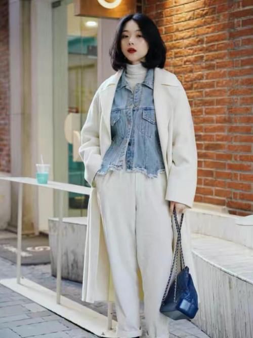 冬季内搭学会叠穿法，3个小技巧，提升气质和品味