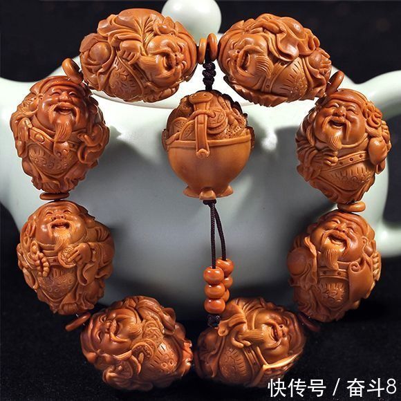 金娟!雕刻师金娟一一雕出了她对民间核雕艺术的无限爱恋