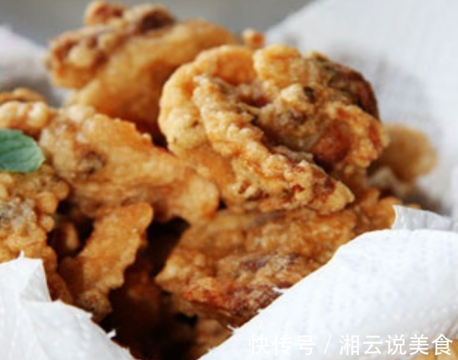 炸五花肉不酥原来少种秘密材料，怪不得炸出来的只嫩不酥