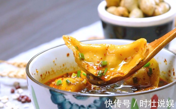 包好饺子，直接冻冰箱就错了！教你2个方法，放半年不开裂不粘连