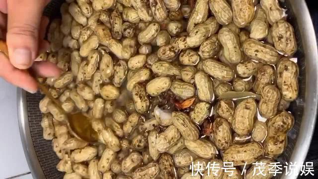 煮盐水花生时，加1样东西，咸香入味久存不坏，越吃越上瘾