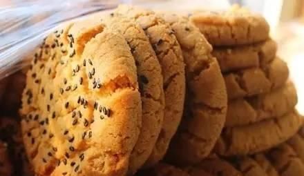 早餐吃得像“皇帝”?营养师提醒:吃3类食物,还不如放弃吃早餐