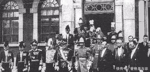 日本|伪满洲国皇帝溥仪检阅部队日本人的傀儡 美国军事网站组图!