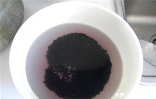 清洗干净|红枣和它煮,是穷人的“造血库”,补血又暖宫,上班族也能做!