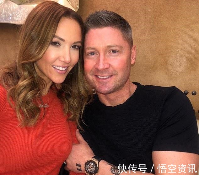 体态|健美的体态真的太美了,上完健身课后,凯莉·克拉克体态动人