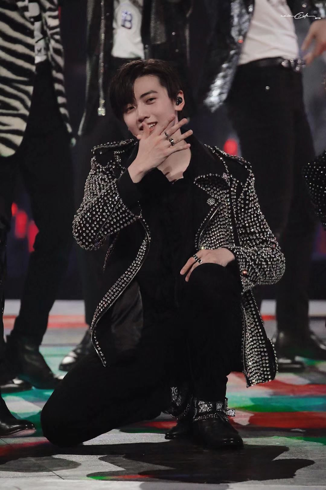 与肖战同期出道,献唱黄轩baby没水花,如今靠棋魂爆红