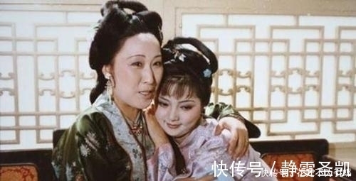 贞静#薛宝钗作下一首诗，当场无人评论，事后贾宝玉嘲讽“不害臊”