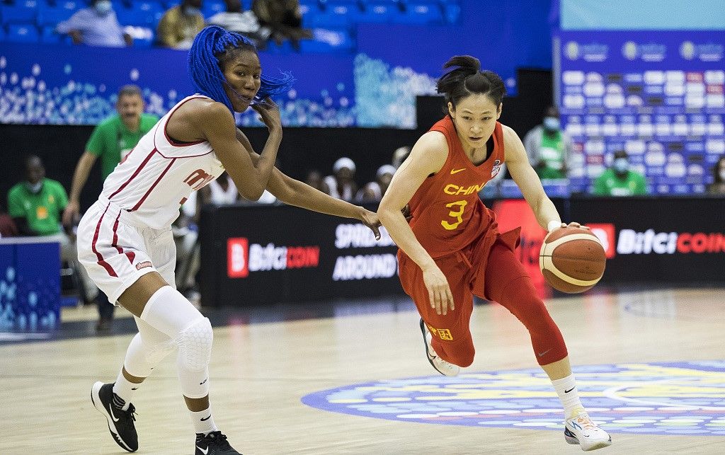 杨力维|中国女篮球员杨力维晒玫瑰花：一切安好，感谢