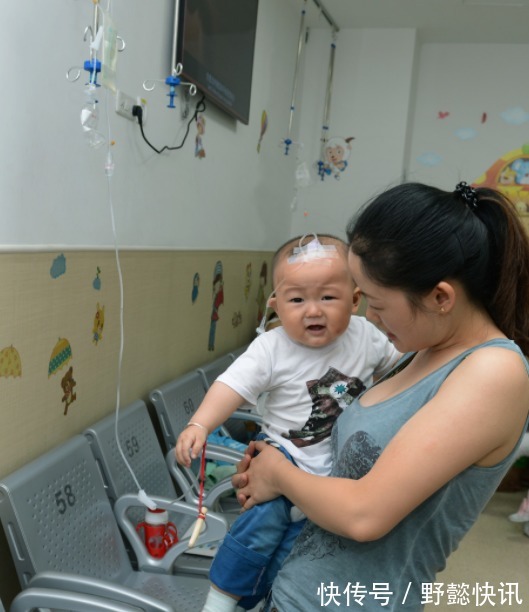 秋冬|宝宝一入秋就感冒不是冻的,父母3个带娃误区,才是罪魁祸首