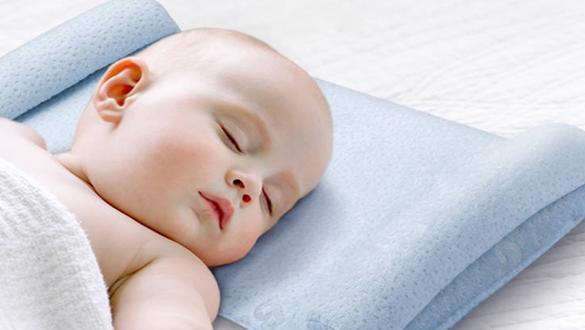 喂奶|照顾新生宝宝,老人容易掉入几个陷阱,爸妈及时阻止以免害了孩子