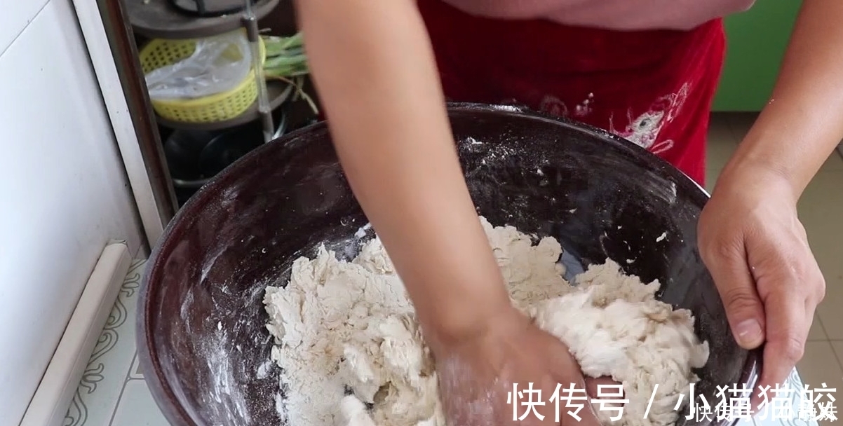 做法|教你在家做麻酱烧饼,香酥爽口,酱香味十足,做法非常简单