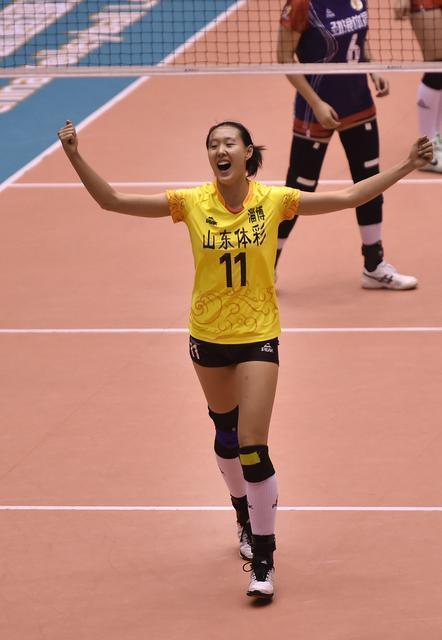 郎平|17扣12中轰下13分!女排1米98副攻状态火热,颜妮接班人新鲜出炉
