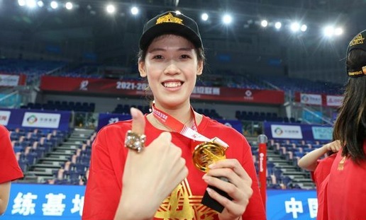 土耳其|再接再厉!李盈莹去土耳其打球梦破碎,土超2大豪已确定别的外援