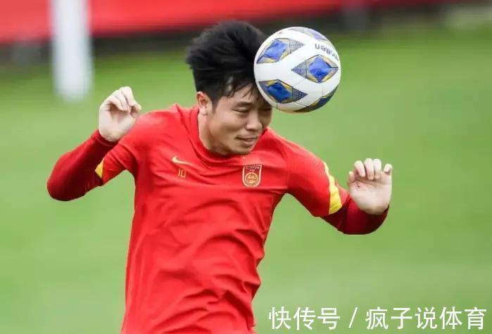 后腰|国足对决日本,首发阵容难以定夺,广大球迷给李铁3条建议!