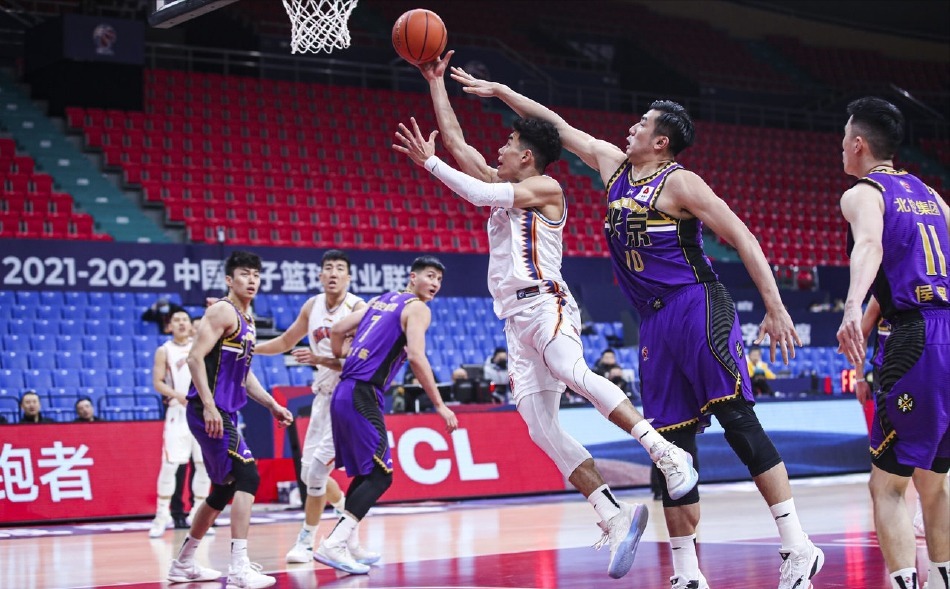 cb9胜9负,马布里跌下神坛!对阵CBA前9全败,北控男篮难言成功
