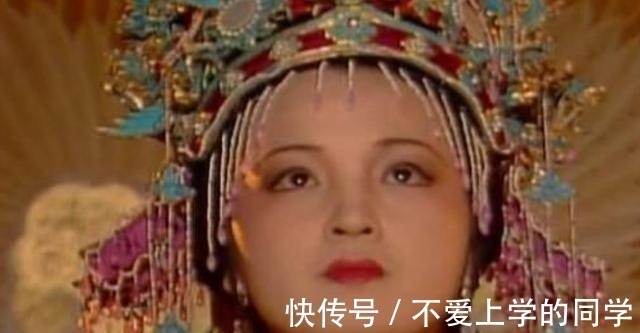 很奇怪@《红楼梦》贾元春封贵妃的时候,很多人觉得很奇怪,为什么!