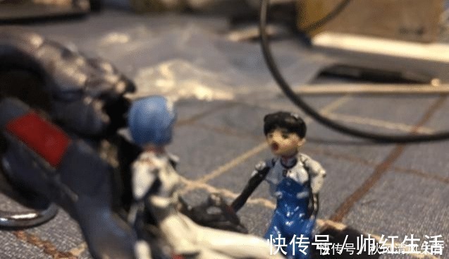 s除了“邪神saber,千斤顶佐助”,山寨手办越来越放飞自我