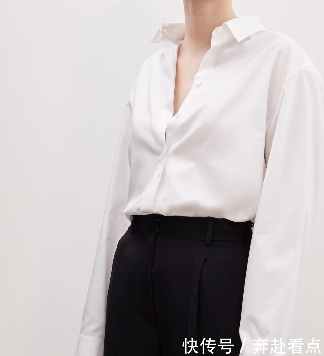 开春第一条裤子,烟管裤的正确打开方式,承包你的春季穿搭!