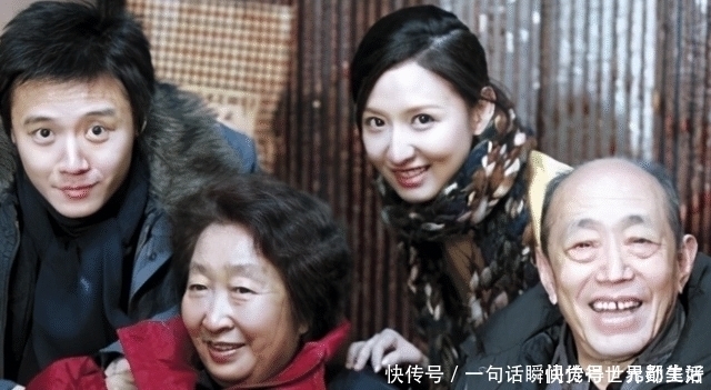 孩子们|父母不在了,成家的姐姐不管我,没了父母后“亲姐弟不如远亲”