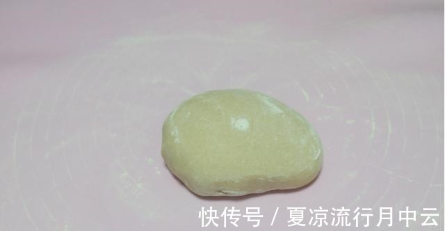 香煎全麦香葱花卷,不仅好吃好做,还有营养,非常适合做给孩子吃!