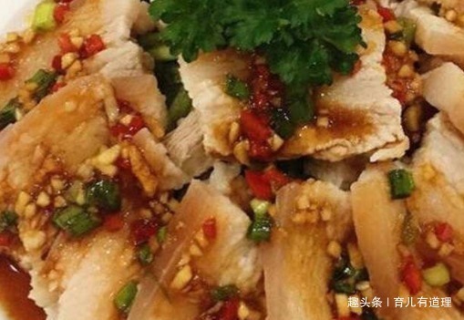 香味浓郁做法简单,独特的料汁,比饭店的还要好吃,我家每天都做