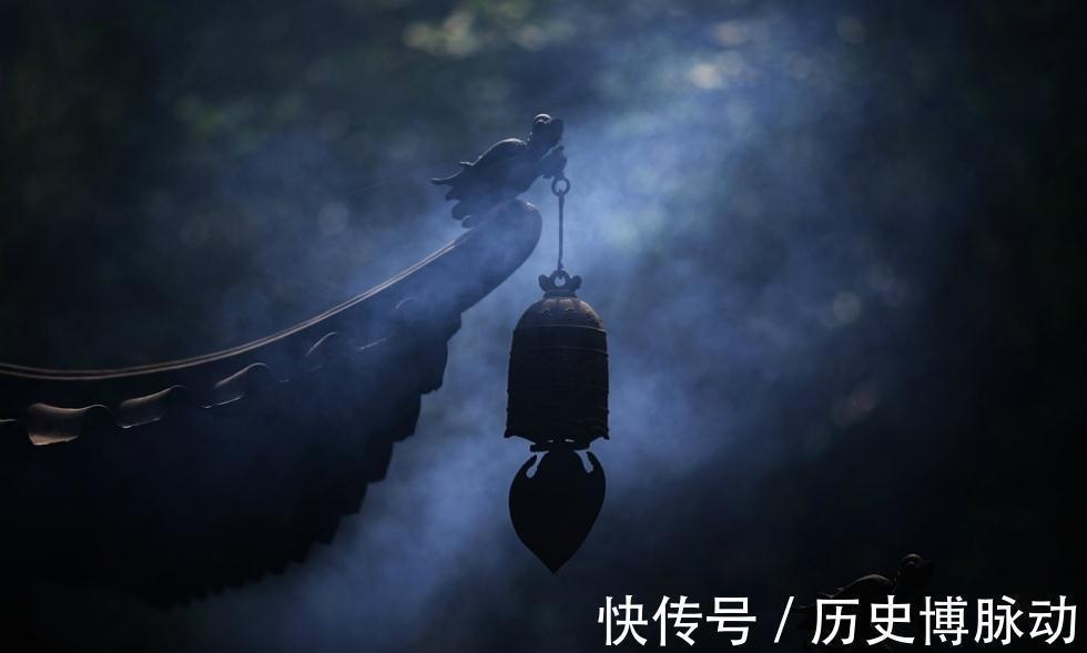 名作&小和尚夜里听到一声狗叫,悟出一首千古名作,苏轼点评:太可爱了